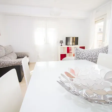 Pretty & Quiet Spanish Flat *